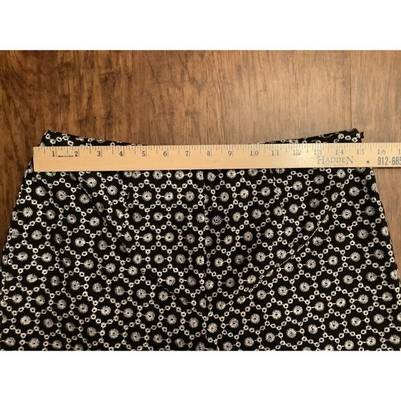 Vintage David Brooks Long Shorts Culottes Black Embroidered Side Zip Size 8 - Picture 10 of 10